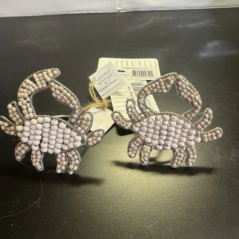 Set Of 2  Sea Crab Beaded Neutral Silver Tone Napkin Rings. NEW Nautical Decor.